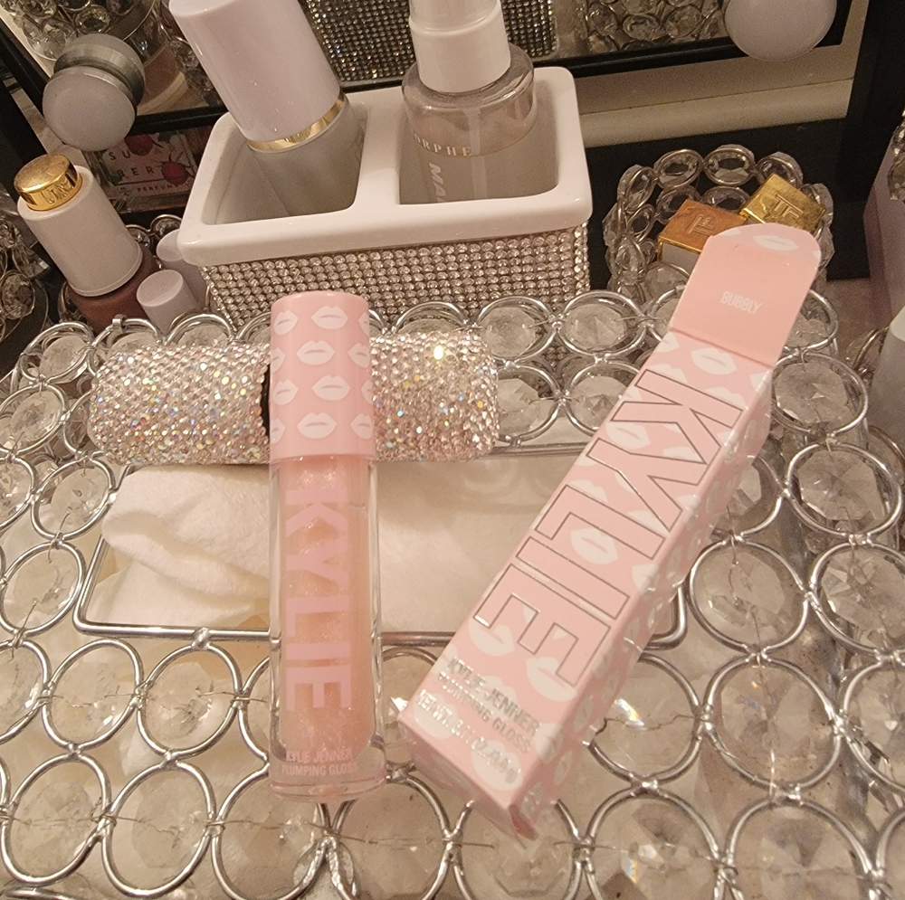 Kylie Cosmetics Plumping Gloss - Bubly